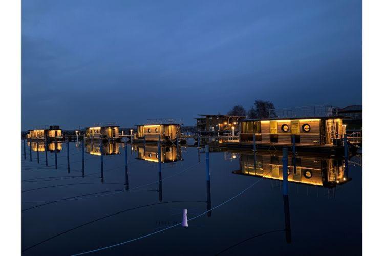 Hausboot Fjord Baltica Mit Dachterrasse In Barth Hotel Exterior photo