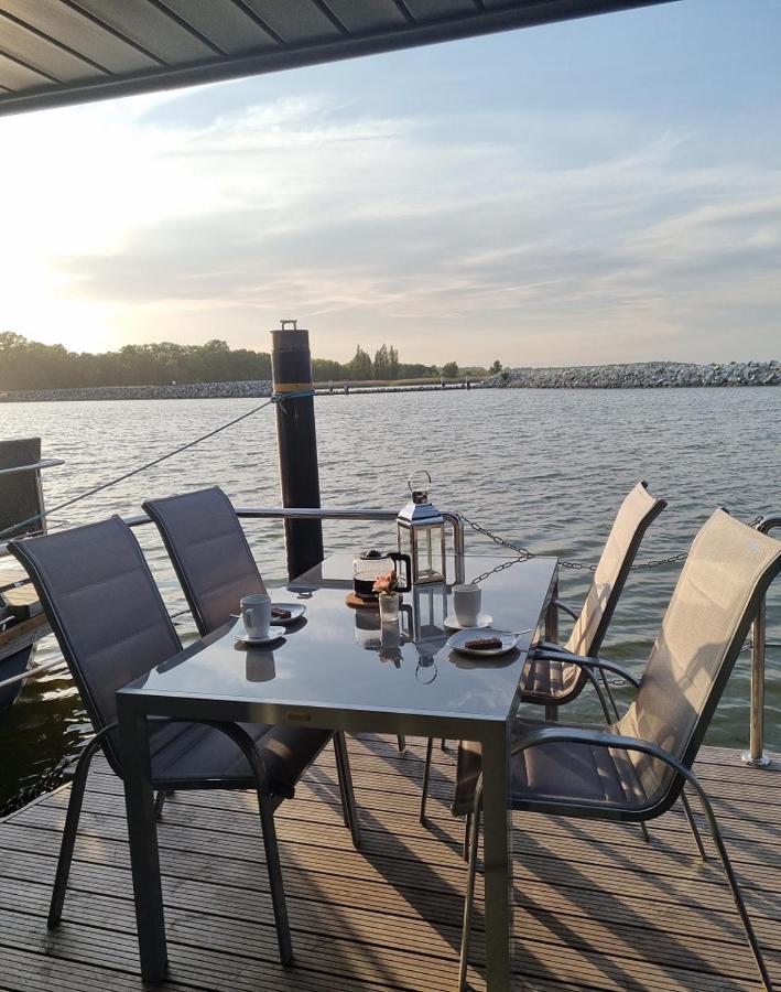Hausboot Fjord Baltica Mit Dachterrasse In Barth Hotel Exterior photo